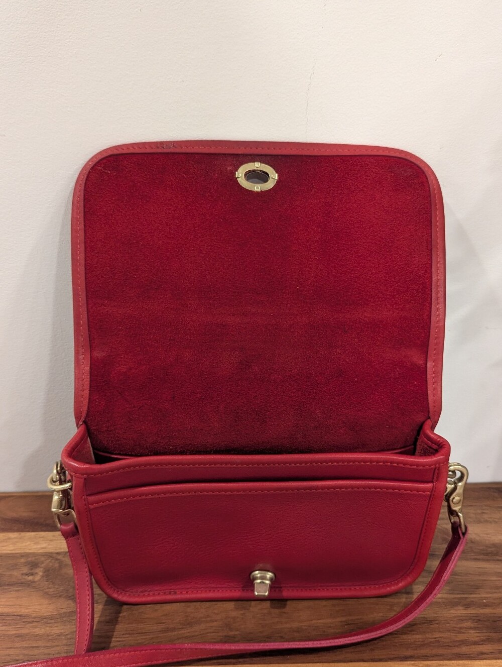 ♥️ Red Vintage Pocket Purse #9755 - Picture 2 of 15